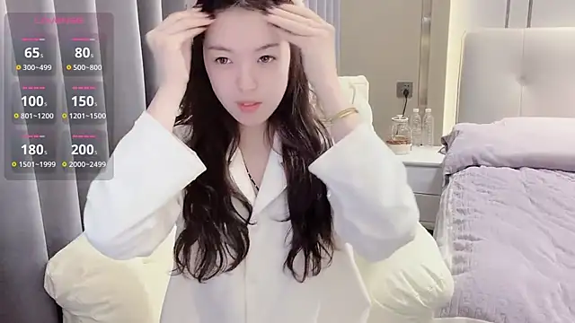 美女T-LL77-在线直播