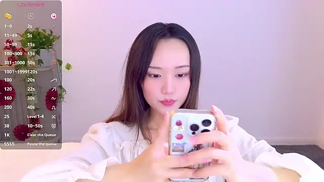 Nitamade79 live sex cam