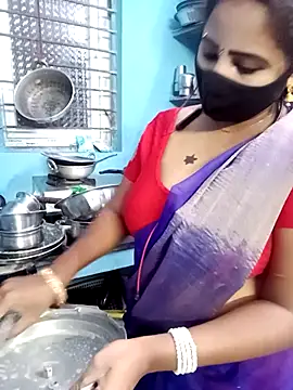 tamil_vennila (F milf) - Leg show