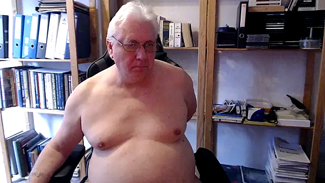 schwanzhurexxl (M grandpa) - 10000 Follower