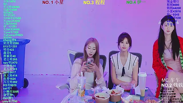 zz000s33 - ZZ000S33's free webcam - UK Sex Cams