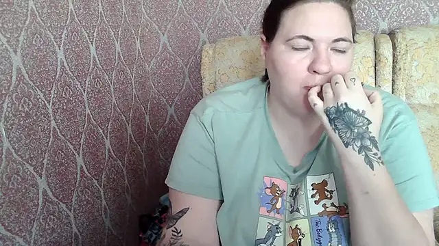 elviraoreilllyx - ElviraOreilllyX's free webcam - UK Sex Cams