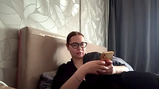 emely_cute - Emely_Cute's free webcam - UK Sex Cams