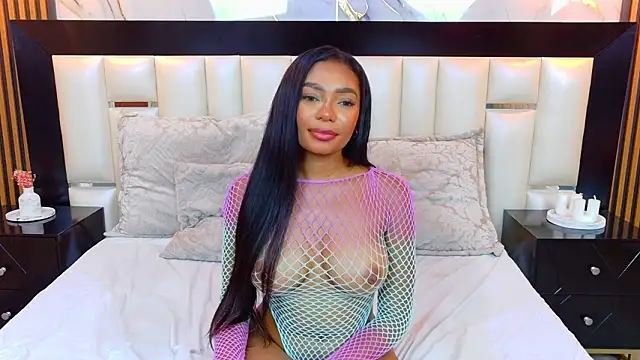 miadiamod - MiaDiamod's free webcam - UK Sex Cams