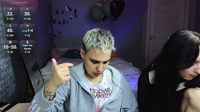 luxuryloverss - LuxuryLoverss's free webcam - UK Sex Cams