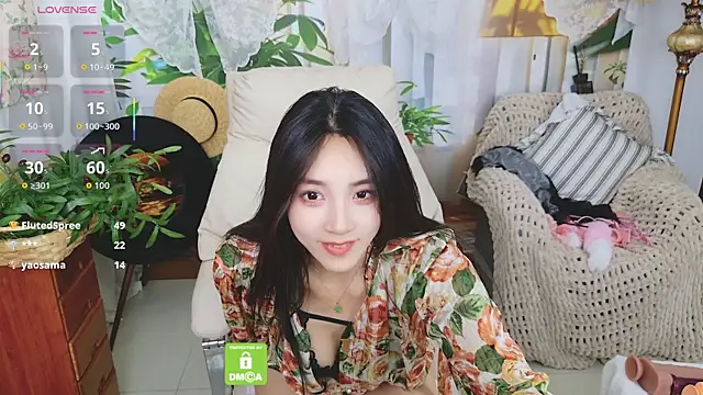 美女aquarius-Tianbao在线直播