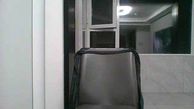 nole_china7 (Ask my age) - talk / fun / cum