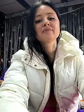 KikiXRed live sex cam