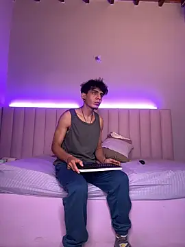 abrilandjulian webcam