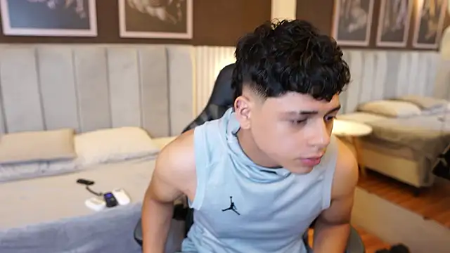 Ethan_occonor live sex cam