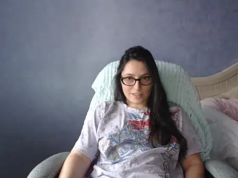 luckylisa23 - LuckyLisa23's free webcam - UK Sex Cams