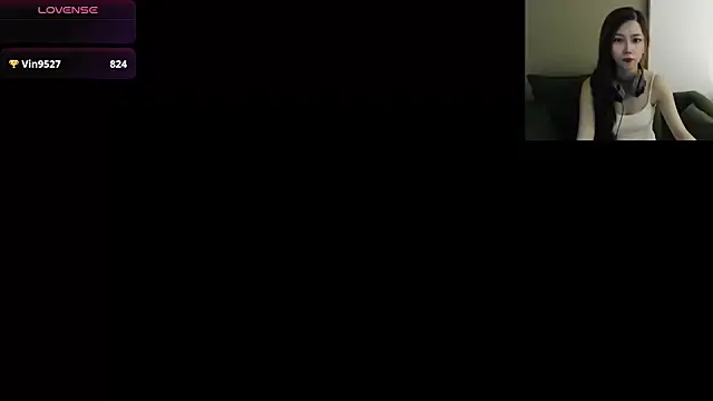 美女whitecat13在线直播