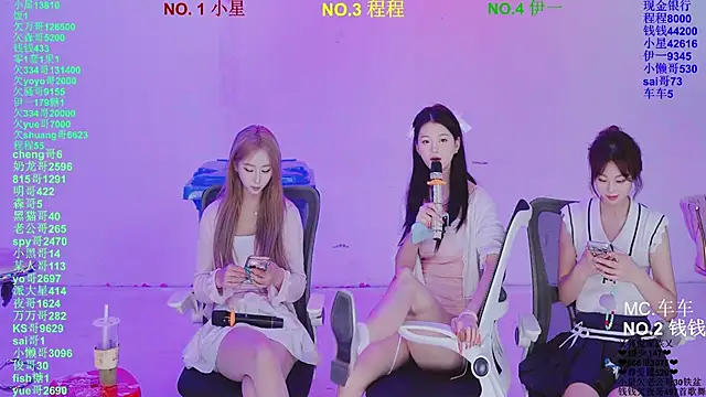 zz000s33 - ZZ000S33's free webcam - UK Sex Cams