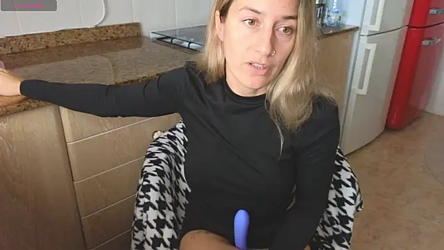 Lunamix live cam profile