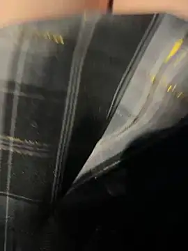 美女littleqiu在线直播