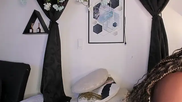 Khenta_Michells live sex cam