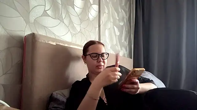 emely_cute - Emely_Cute's free webcam