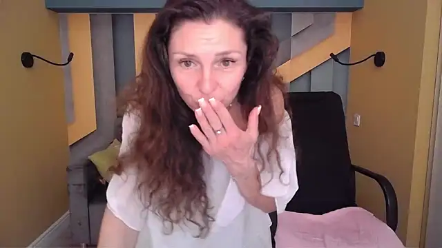 ellalong - EllaLong's free webcam