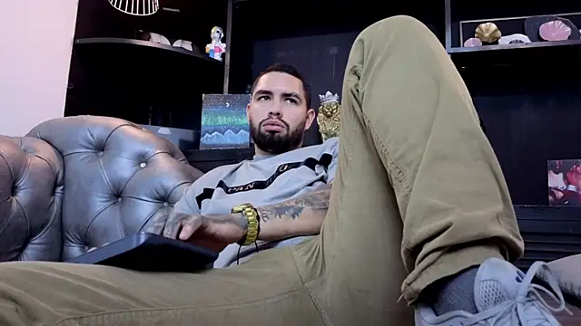 matteosantos - Matteosantos's free webcam - UK Sex Cams