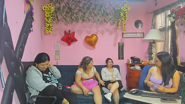 lesbiancuple live sex cam