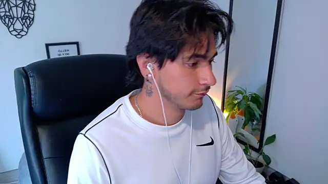 elian_savoy - Elian_savoy's free webcam - UK Sex Cams