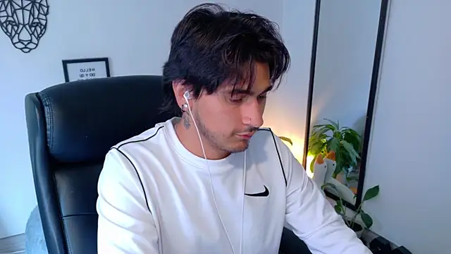 elian_savoy (M young) - make me explode… are you up for it? 😏💦