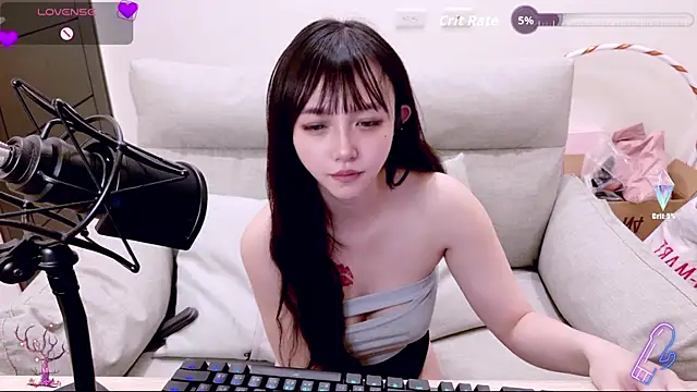 Khaleesi_ying_ Live Webcam on Stripchat