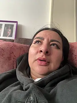 Webcam Model (Abril_Luv)  is live.Free join now!