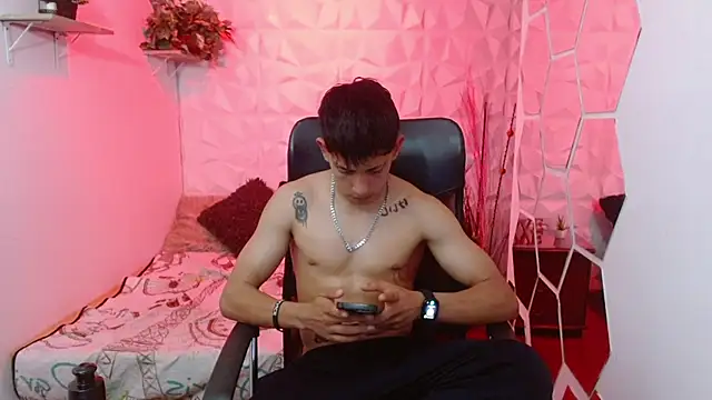 kei_23 (M twink) - 🎉Massage ass with oil🎉