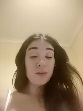 Webcam Model (Islaflick) is live