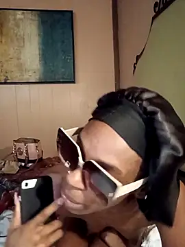 Jasmine_FullsShine webcam