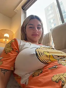 athenearossi (F young) - Breast massage with cream