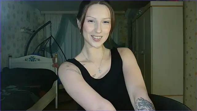 ruxashade - RuxaShade's free webcam - UK Sex Cams