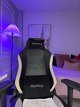 honeymollyx (F young) - DOGGY & SPREAD ASS + SPANKS