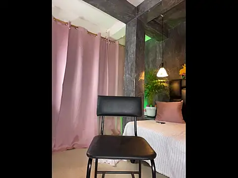 aranzalatinblaks1 - AranzalatinBlaks1's free webcam - UK Sex Cams