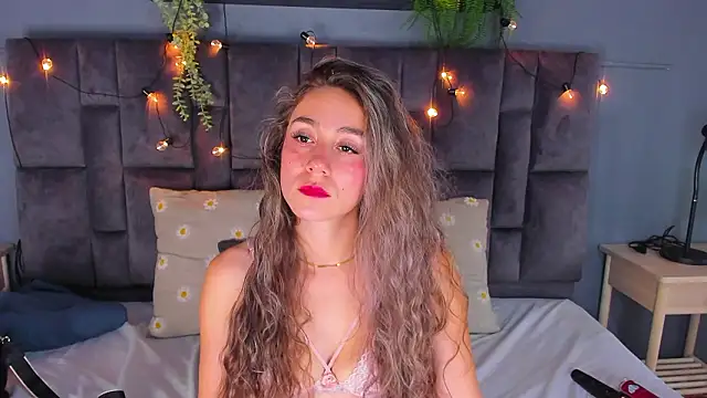 myapril__ - MyApril__'s free webcam