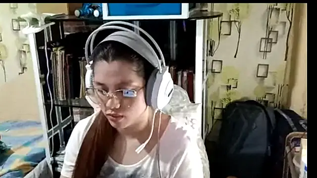 tenniereichow - TennieReichow's free webcam - UK Sex Cams