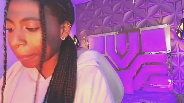 queen_perla_ - Queen_perla_'s free webcam - UK Sex Cams