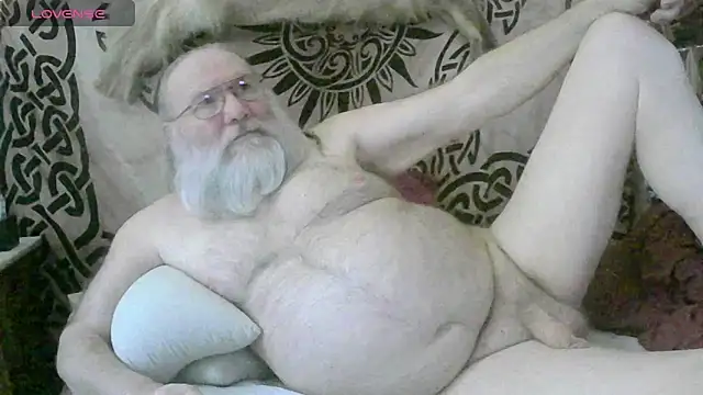 sexysantac - SexySantaC's free webcam - UK Sex Cams