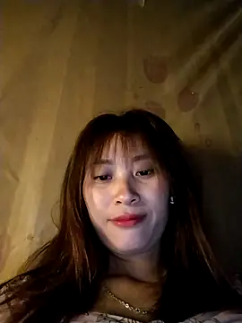 em_xinh01 - Em_xinh01's free webcam - UK Sex Cams