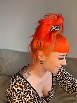 scarletvixenlive - ScarletVixenLive's free webcam - UK Sex Cams