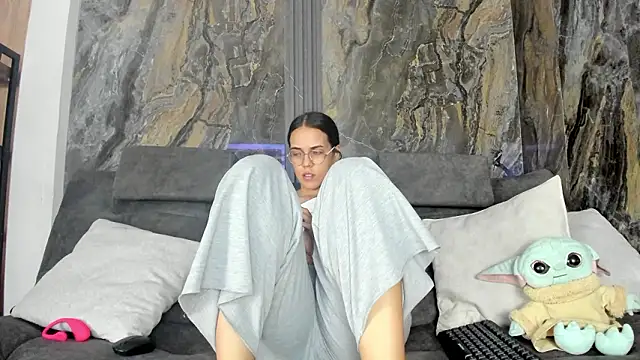 adynrousse - Adynrousse's free webcam - UK Sex Cams