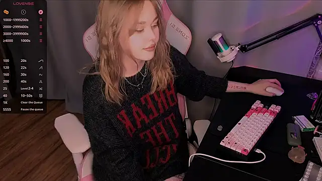 viamoon live sex cam