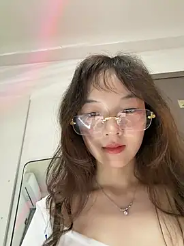 美女meimei_x在线直播