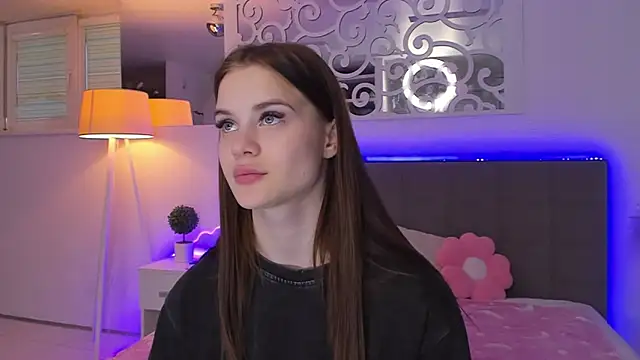 luisaclover - LuisaClover's free webcam