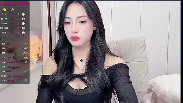 uuxiaocai's Stripchat show and profile