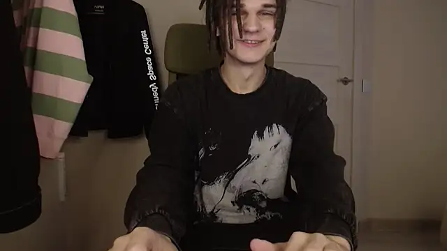 Live sex cam of PeachTree