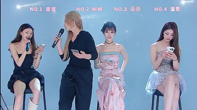 美女Fox_815在线直播