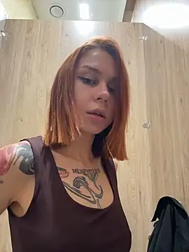 rosiesecret (F young) - Finger for my tight ass hole