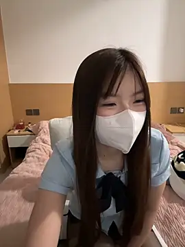 美女_xiaoxinxin_在线直播